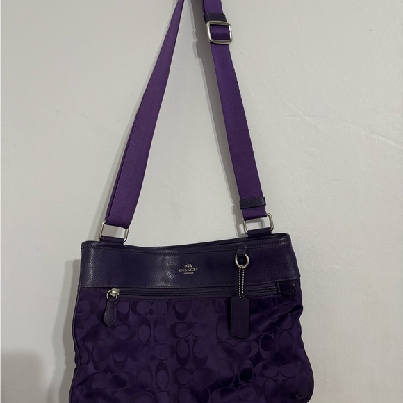 Coach Rich Purple Shoulder Bag - Picture 1 of 4
